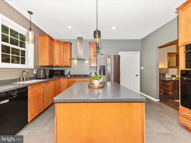 $799,997 | 10027 Pine Tree Road, Woodsboro, MD 21798