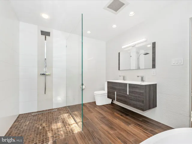 $799,997 | 10027 Pine Tree Road, Woodsboro, MD 21798