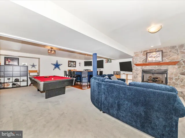 $799,997 | 10027 Pine Tree Road, Woodsboro, MD 21798