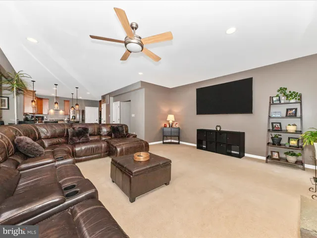 $799,997 | 10027 Pine Tree Road, Woodsboro, MD 21798