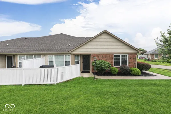 $250,000 | 6136 Rockwell Place, Indianapolis, IN 46237