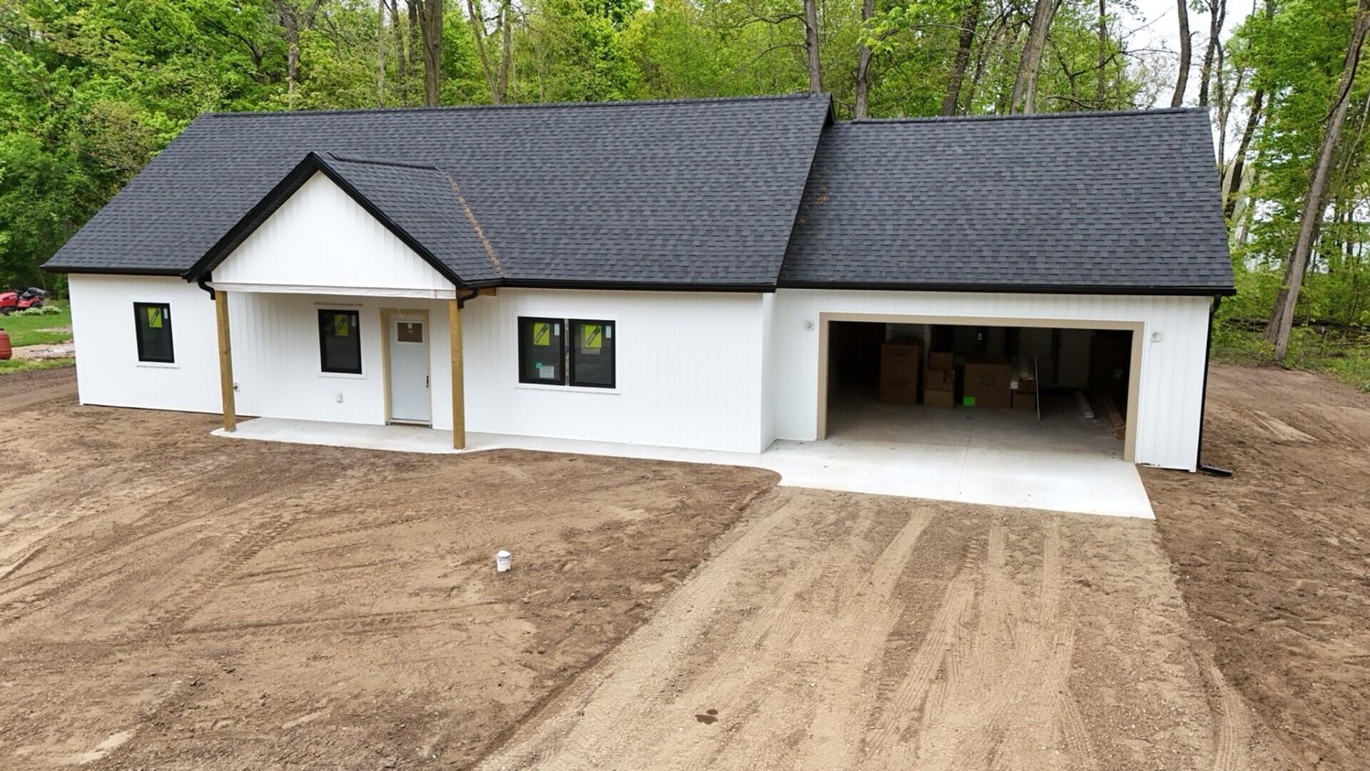 20160 Parkway Avenue Three Rivers, MI 49093 - Photo 1 of 6 Parkway