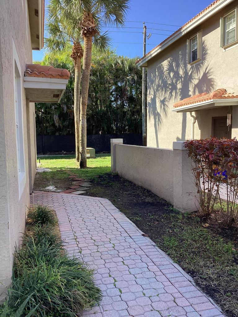 20970 Via Olander Boca Raton, Unit D Boca Raton, FL 33428 - Photo 24 of 35 20260327162617704036000000-o