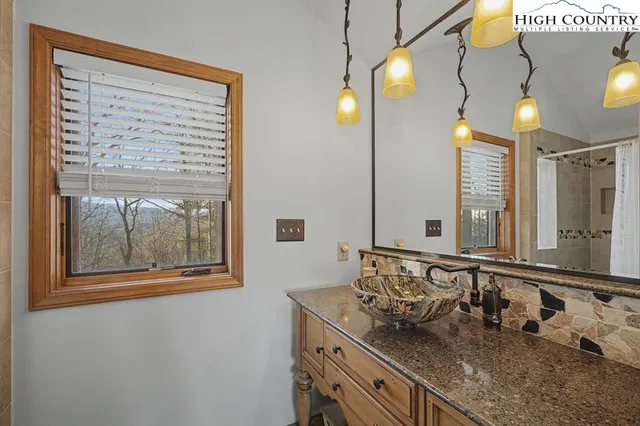 $589,500 | 137 Granny's Ridge Road, Ferguson, NC 28624