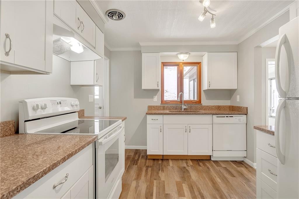 545 Filmore Road Pittsburgh, PA 15221 - Photo 11 of 22