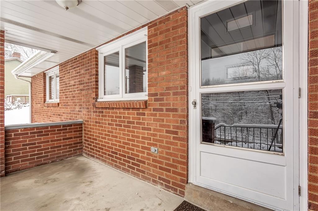 545 Filmore Road Pittsburgh, PA 15221 - Photo 3 of 22