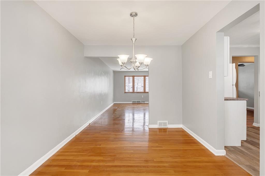 545 Filmore Road Pittsburgh, PA 15221 - Photo 8 of 22