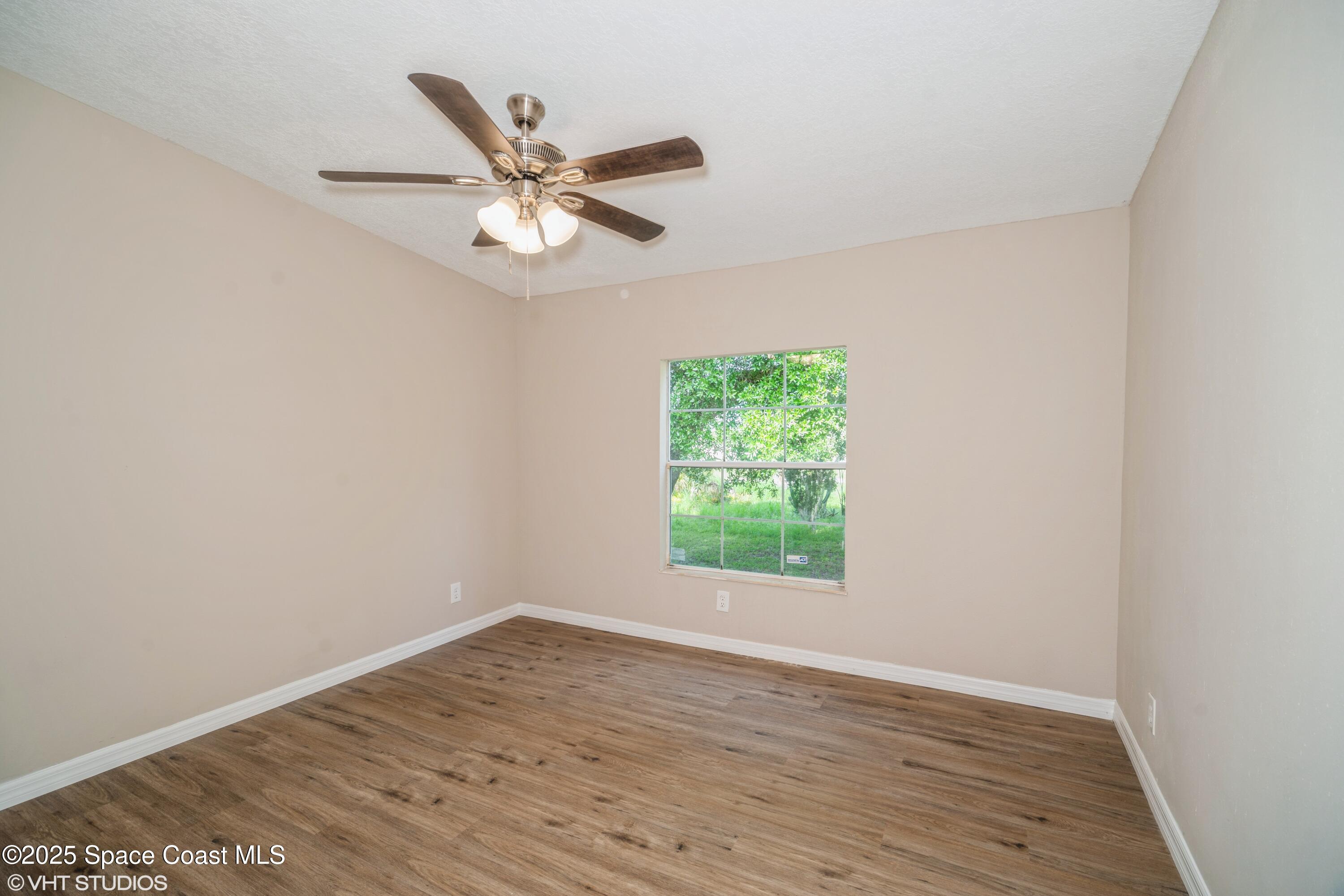 155 Vanguard Circle Cocoa, FL 32926 - Photo 11 of 15 2nd bedroom