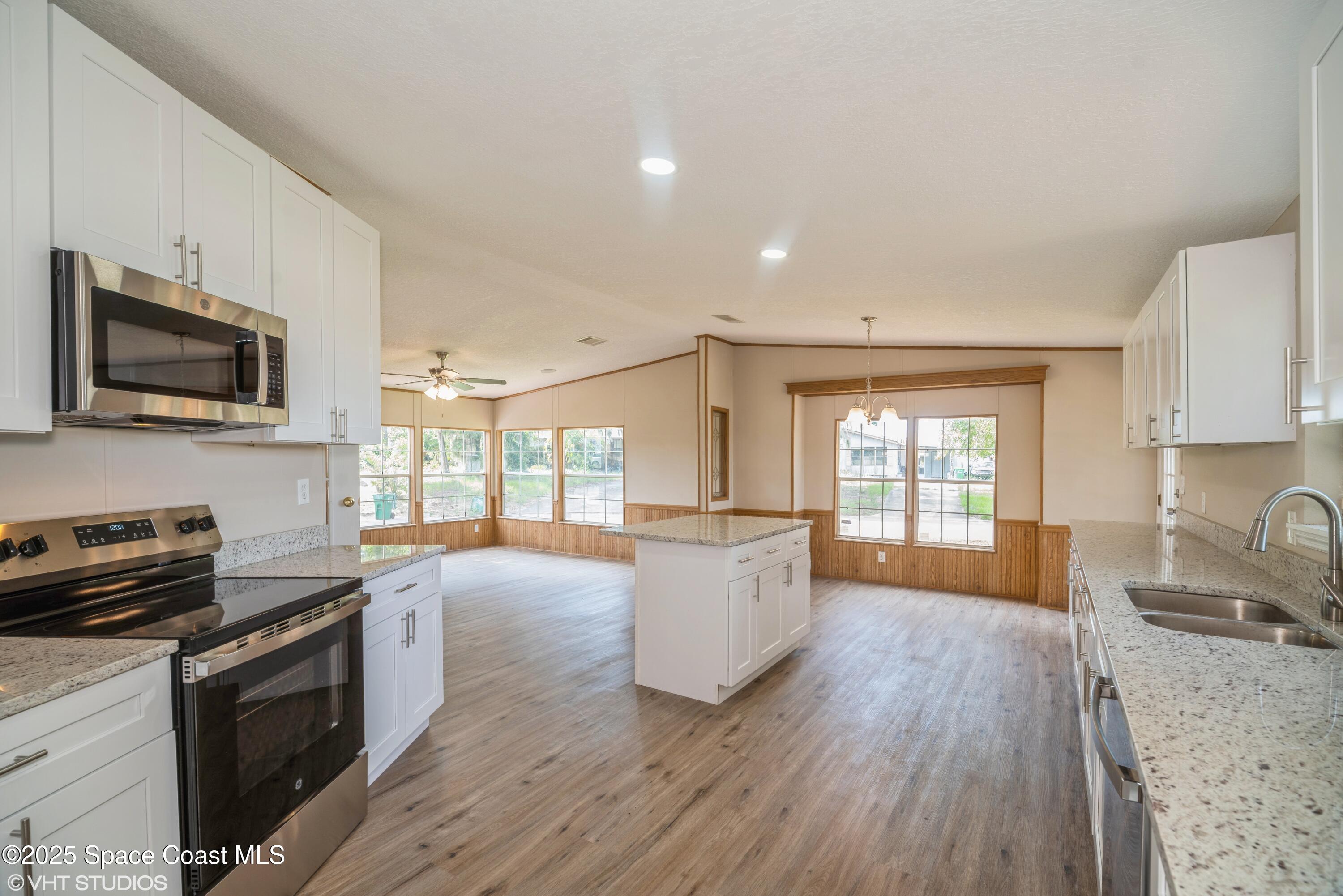155 Vanguard Circle Cocoa, FL 32926 - Photo 5 of 15 kitchen