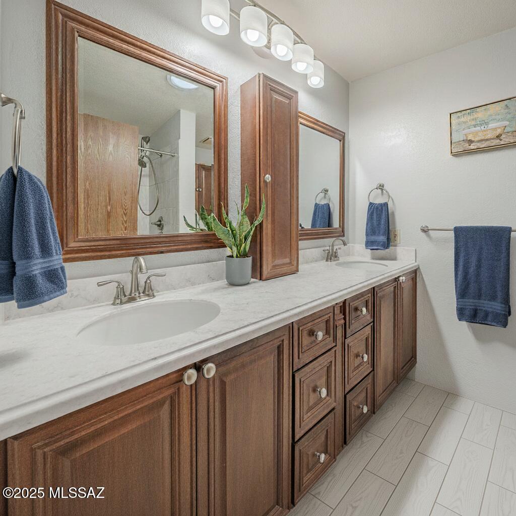 385 West Rio-Santa Cruz Green Valley, AZ 85614 - Photo 21 of 29 Gallery Image 21
