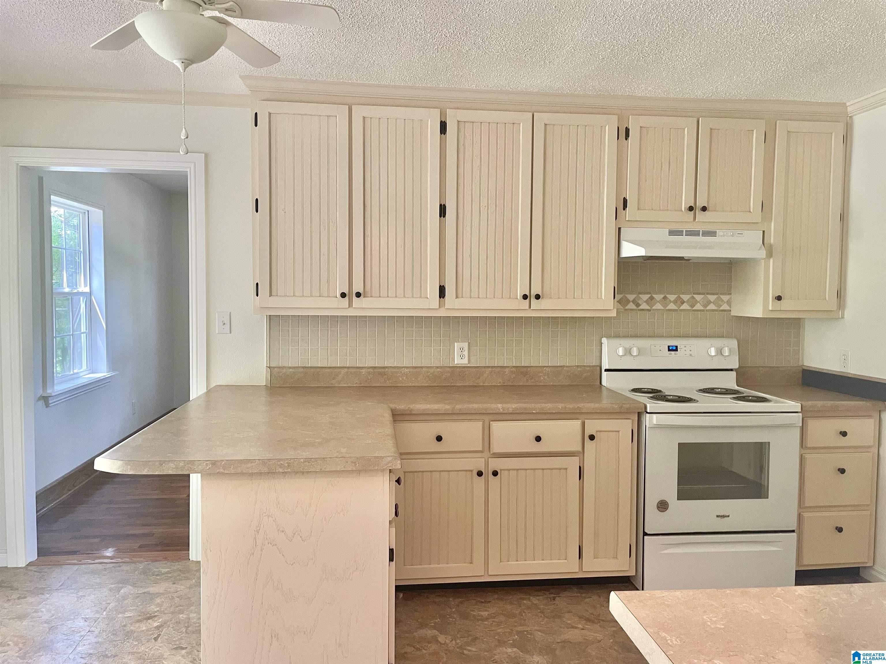 658 Odum Road Gardendale, AL 35071 - Photo 7 of 33