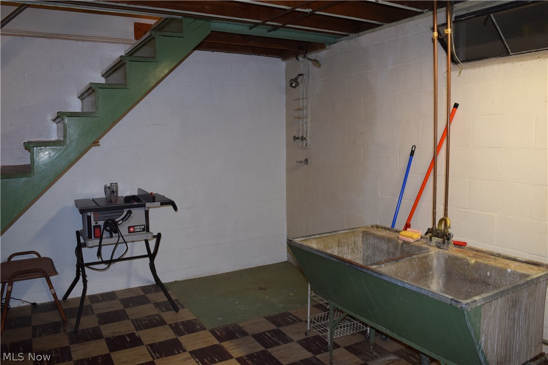 35 Taylor Road Barberton, OH 44203 - Photo 31 of 32 Gallery Image 31