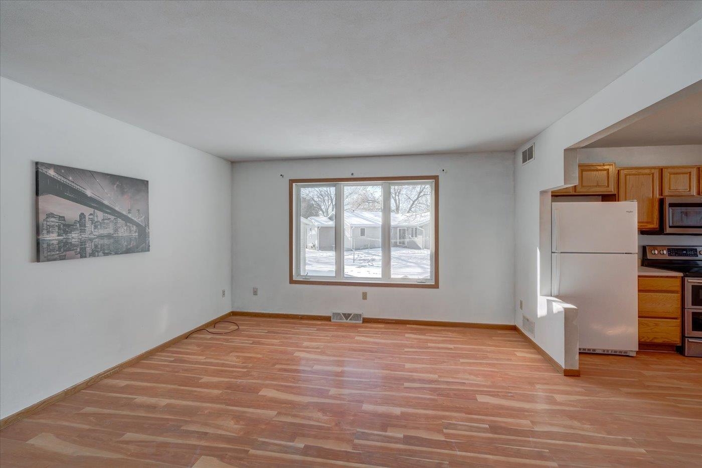 203 Cody Circle Marshall, WI 53559 - Photo 7 of 41