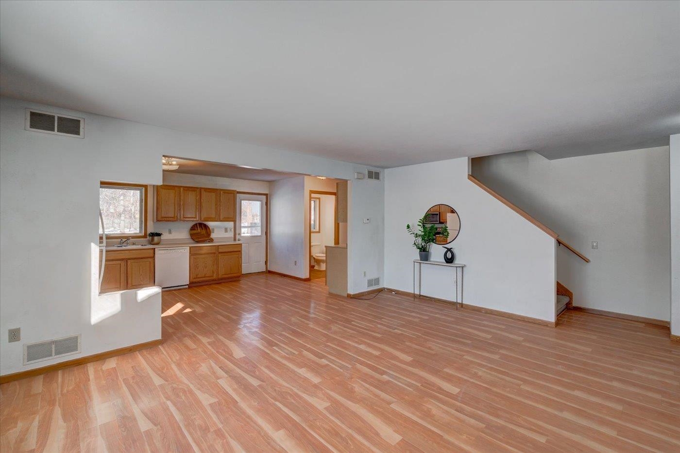 203 Cody Circle Marshall, WI 53559 - Photo 10 of 41