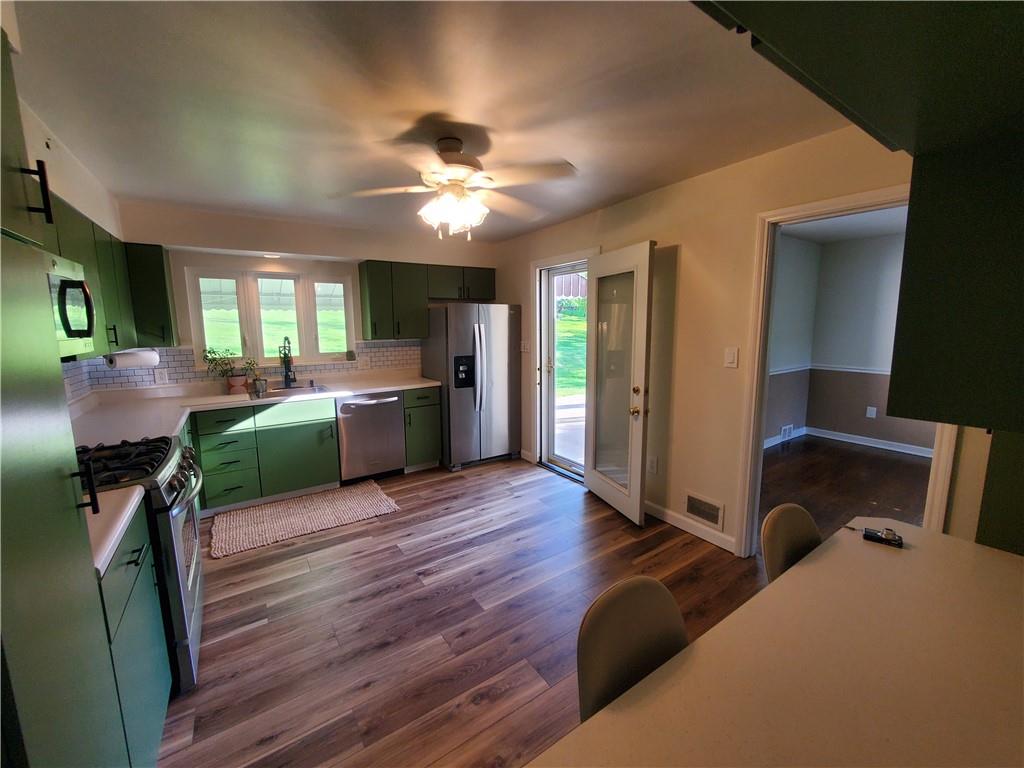 574 Sangree Road Pittsburgh, PA 15237 - Photo 11 of 27 Gallery Image 11