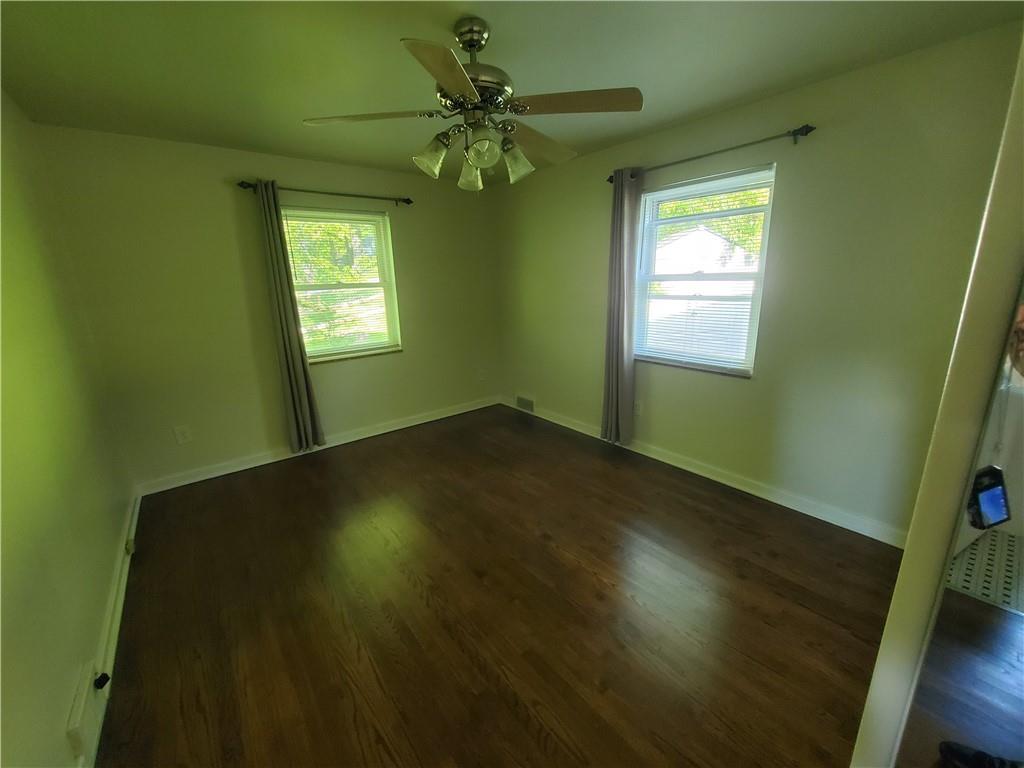 574 Sangree Road Pittsburgh, PA 15237 - Photo 12 of 27 Gallery Image 12