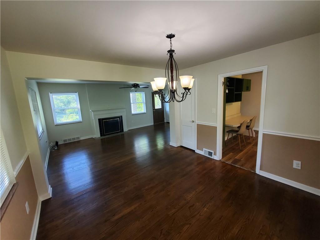 574 Sangree Road Pittsburgh, PA 15237 - Photo 8 of 27 Gallery Image 8