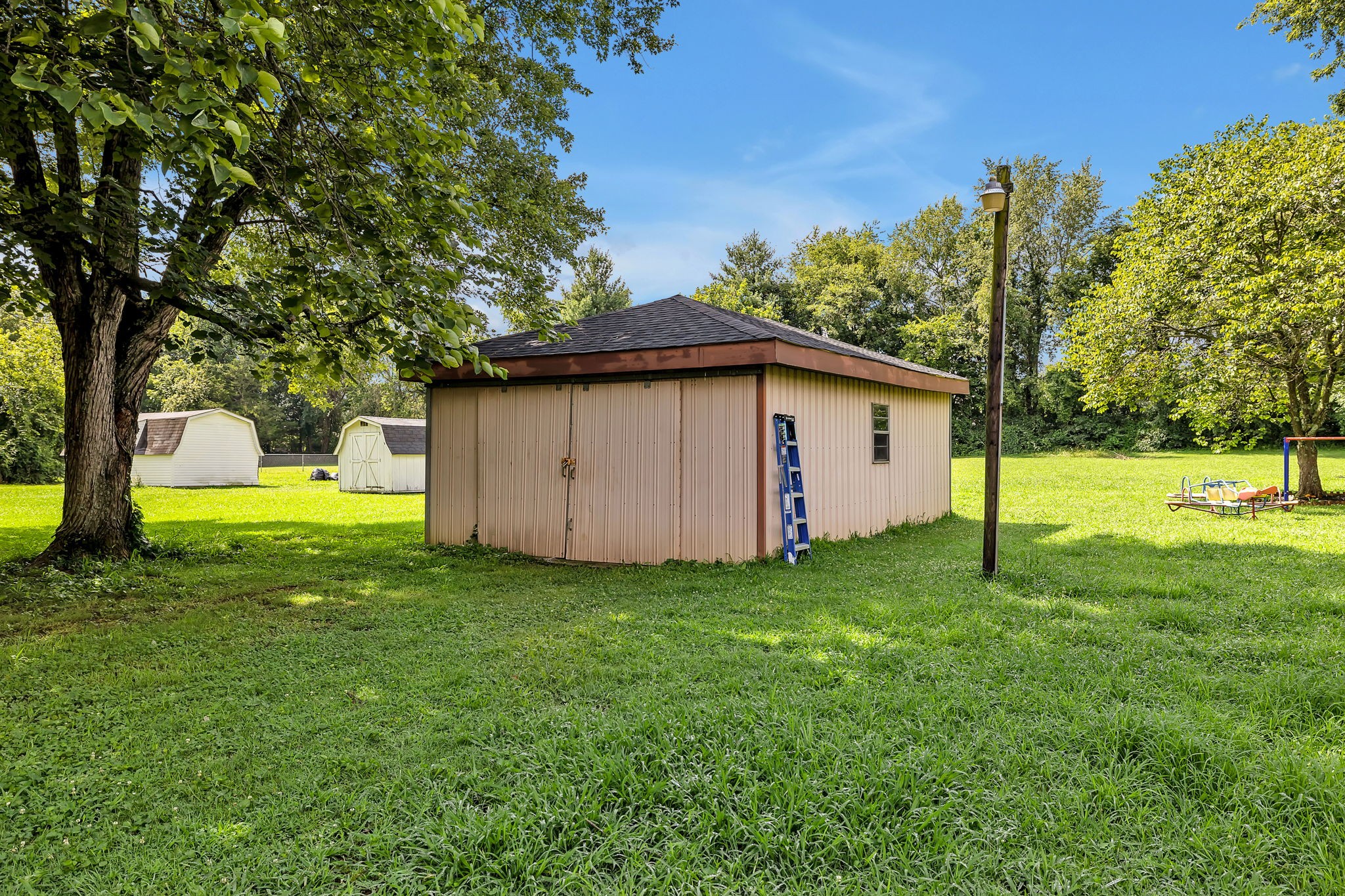 436 Youree Road Murfreesboro, TN 37127 - Photo 28 of 32 a view of a backyard with a garden