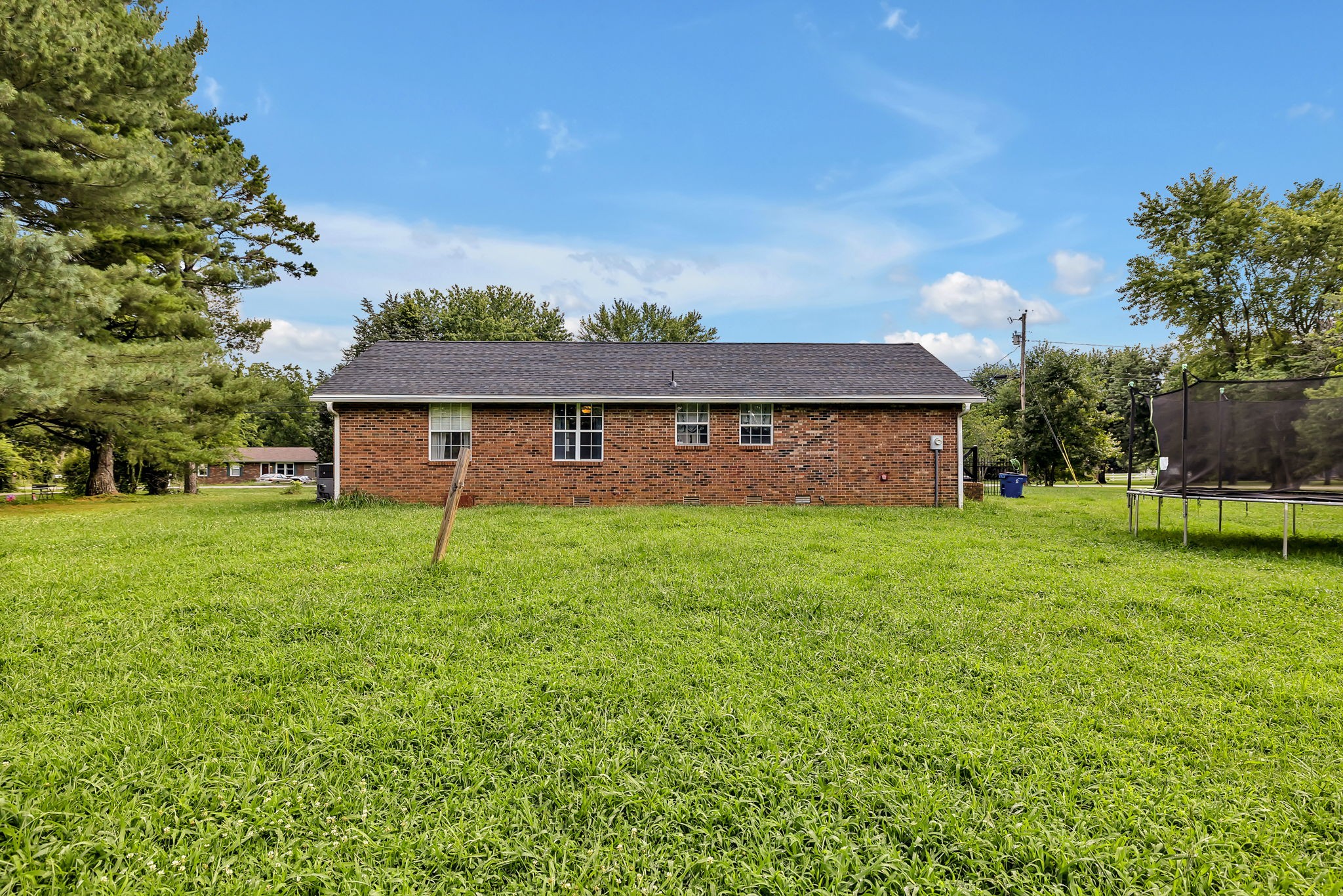 436 Youree Road Murfreesboro, TN 37127 - Photo 32 of 32 a front view of a house with a yard