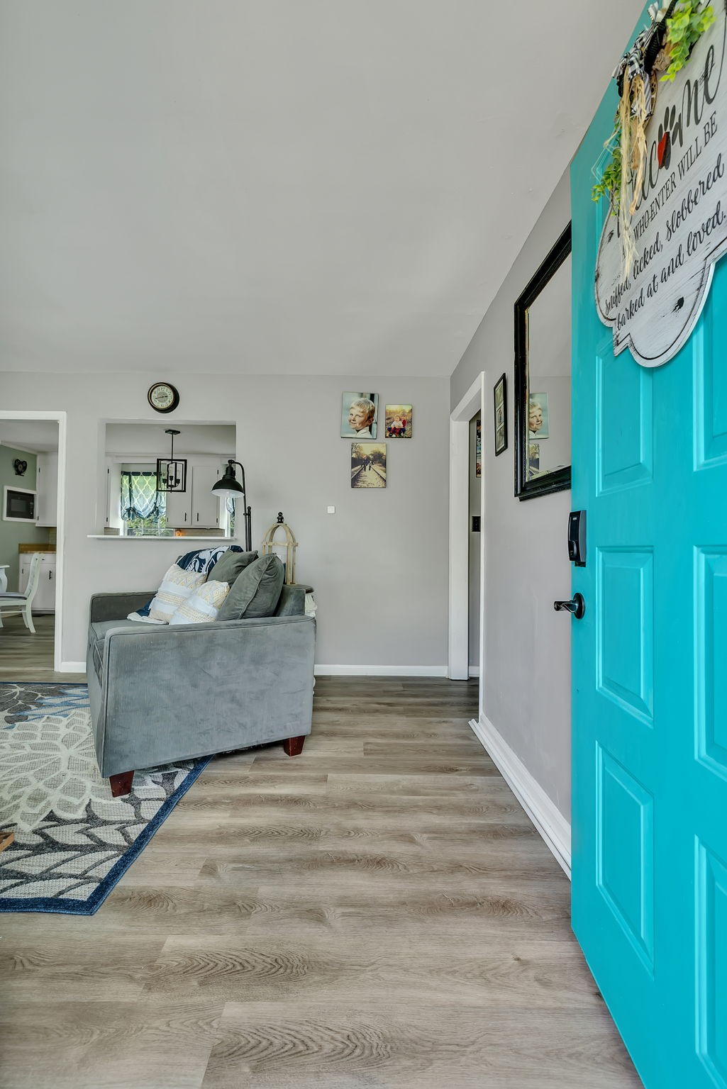 436 Youree Road Murfreesboro, TN 37127 - Photo 7 of 32 a living room with furniture and a wooden floor