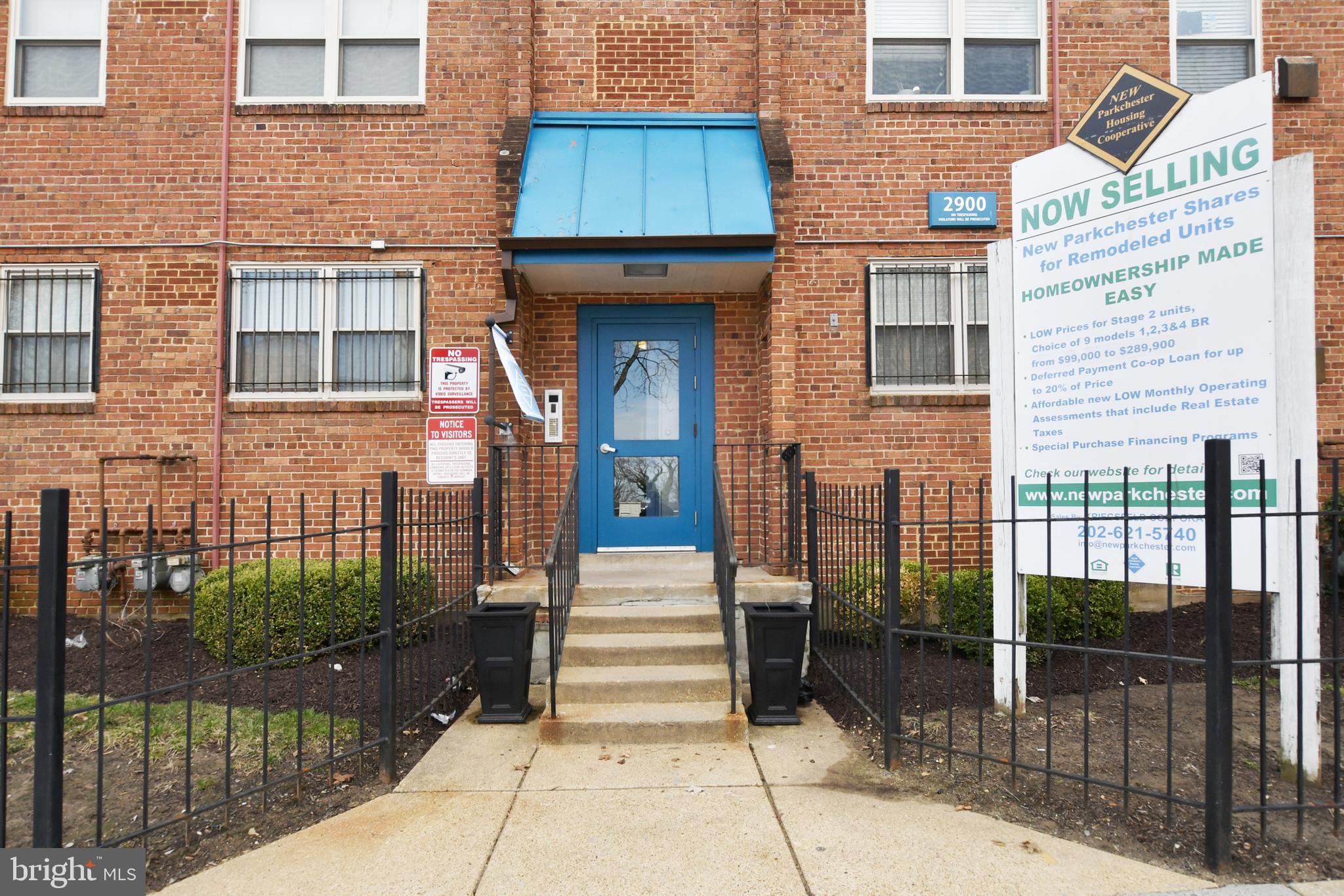 2900 Pomeroy Road Southeast, Unit 104 Washington, DC 20020 - Photo 3 of 19 a front view of a house