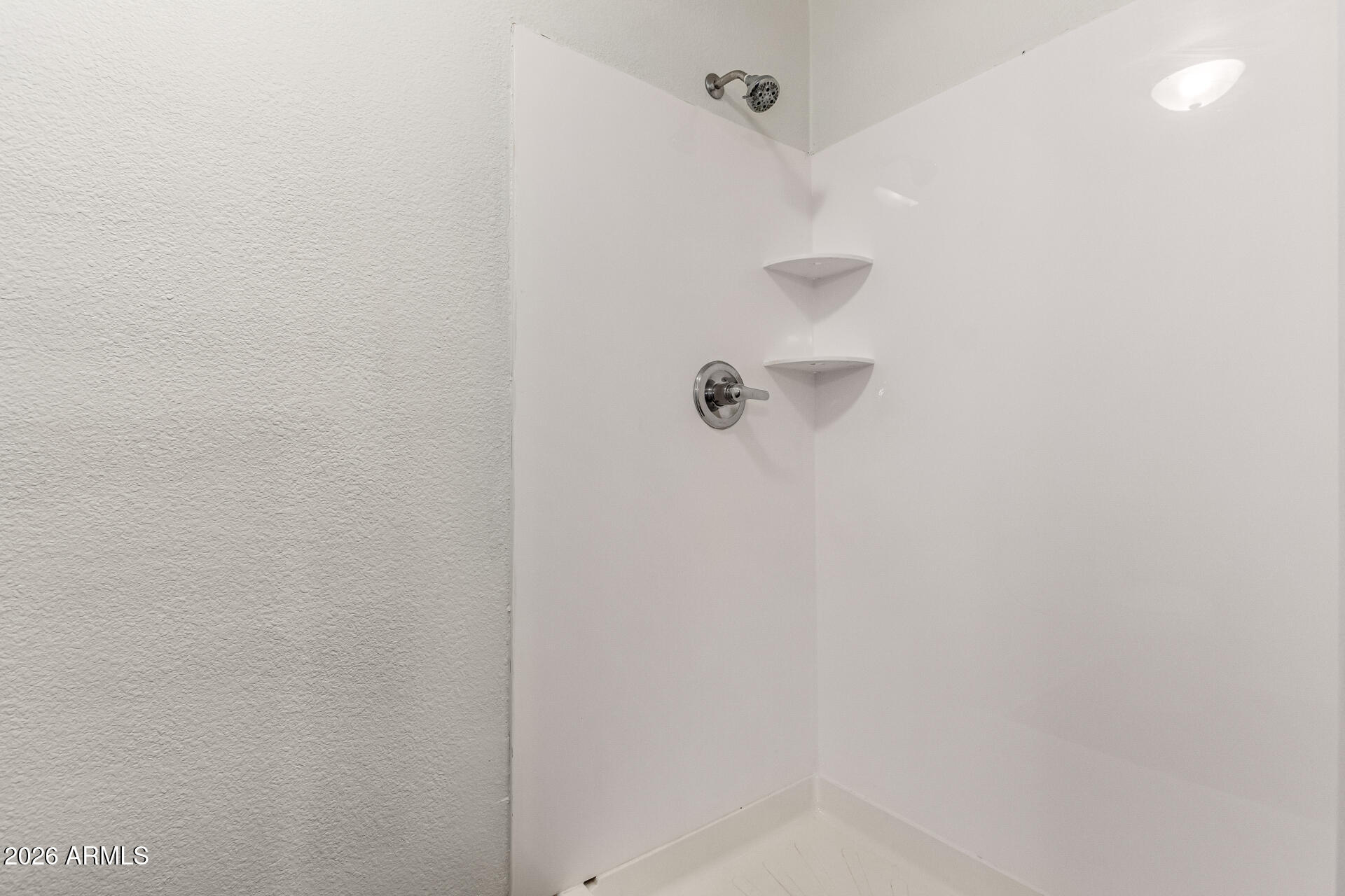 2540 West Roveen Avenue Phoenix, AZ 85029 - Photo 20 of 31 a bathroom with a shower