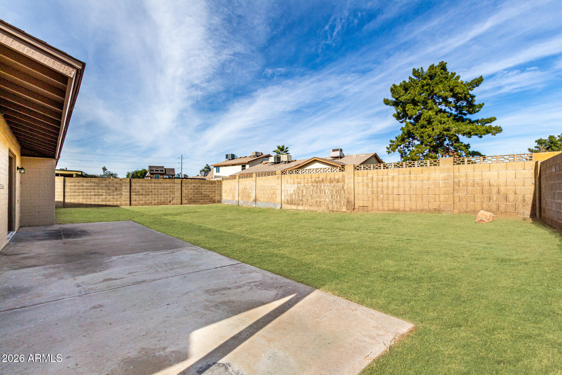 2540 West Roveen Avenue Phoenix, AZ 85029 - Photo 28 of 31 a view of a garden