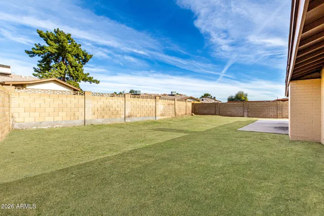 a view of an outdoor space