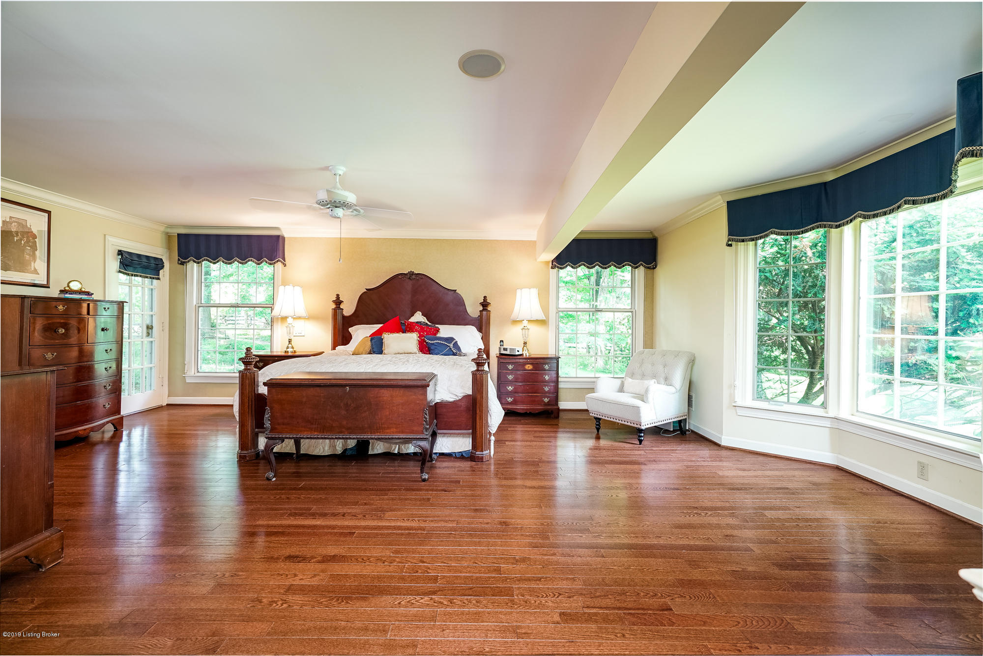 11600 Valley View Road Anchorage, KY 40223 - Photo 31 of 91 Master Suite