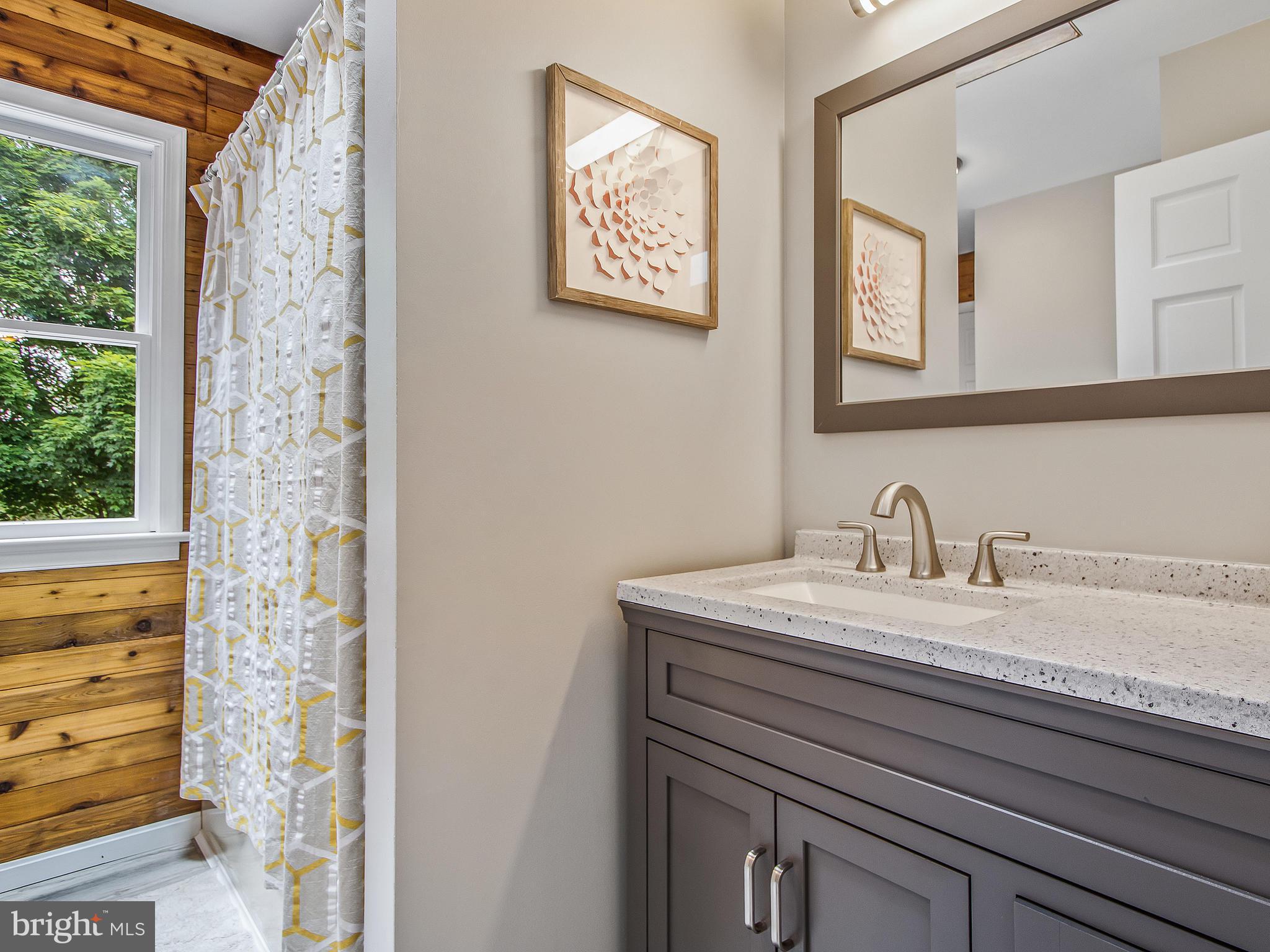 7440 Damascus Road Laytonsville, MD 20882 - Photo 35 of 54 Jack-and-Jill Upper Level Full Bathroom