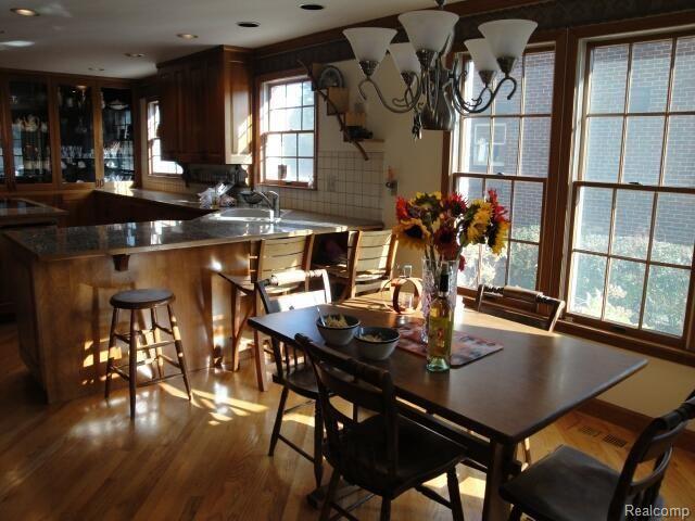 1209 Yorkshire Road Grosse Pointe, MI 48230 - Photo 6 of 14 Breakfast Area