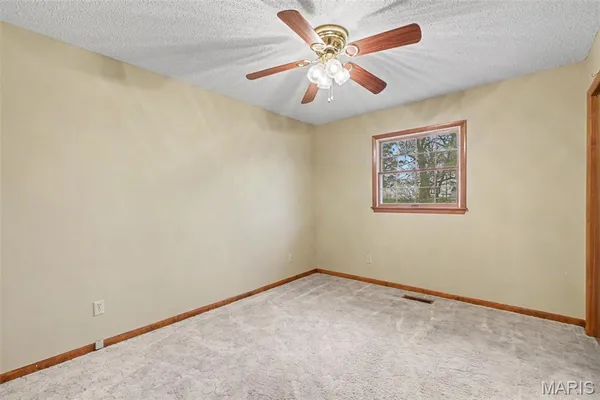 $189,900 | 117 Macarthur Street, New Haven, MO 63068