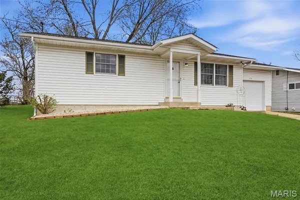 $189,900 | 117 Macarthur Street, New Haven, MO 63068