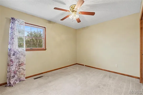 $189,900 | 117 Macarthur Street, New Haven, MO 63068