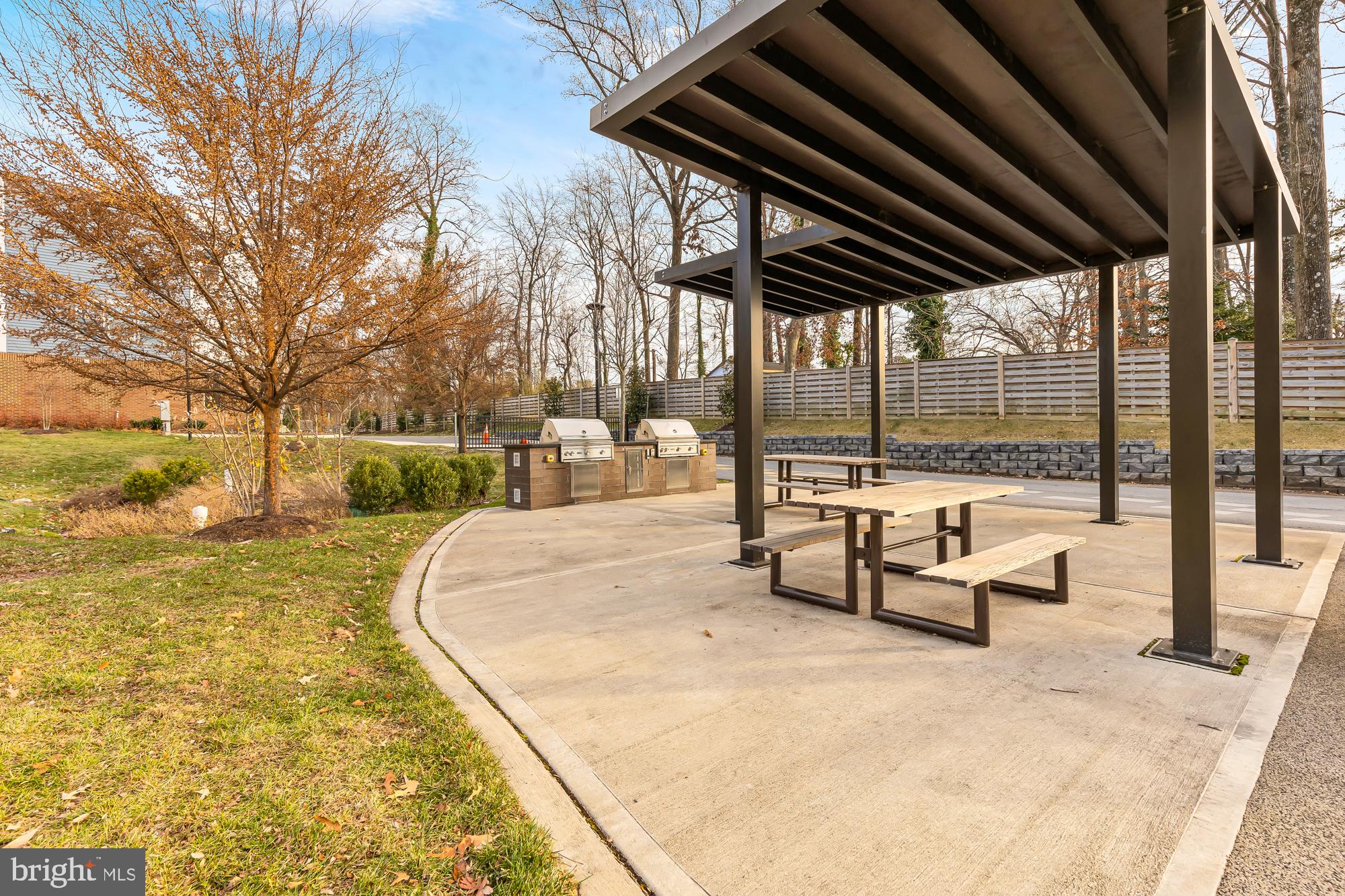 5012 Randolph Road North Bethesda, MD 20852 - Photo 40 of 42 Community picnic tables and grills