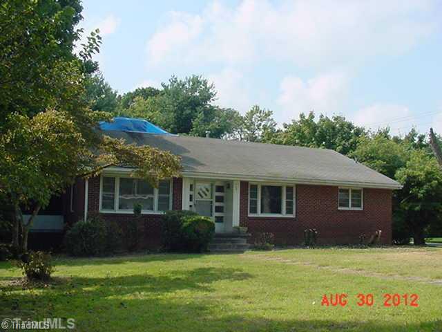 700 Locust Place High Point, NC 27260 - Photo 1 of 5 Exterior Front.