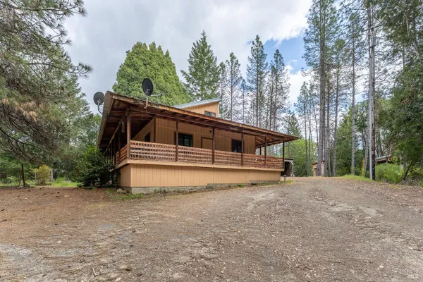 $399,000 | 28655 Highway 101, Willits, CA 95490