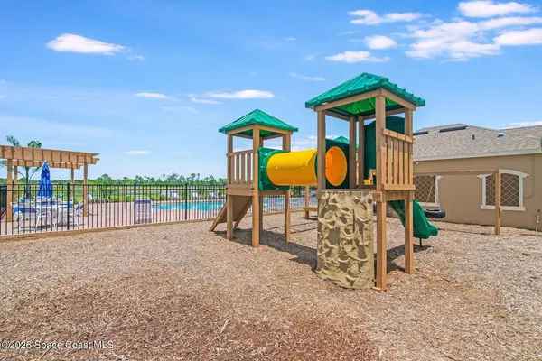 $2,200 | 514 Old Country, Palm Bay, FL 32909