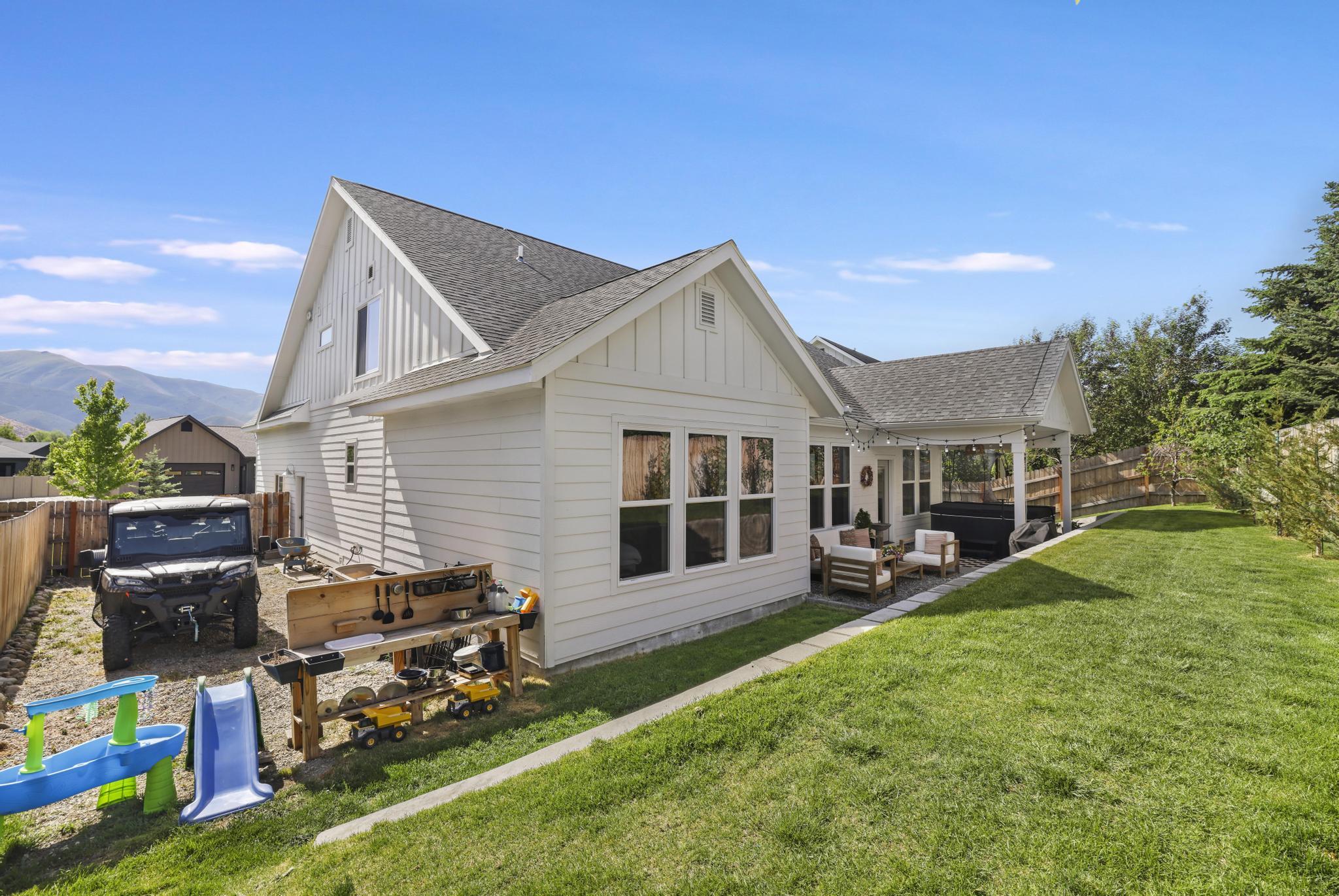 382 Winterberry Loop Hailey, ID 83333 - Photo 41 of 43 East Side yard