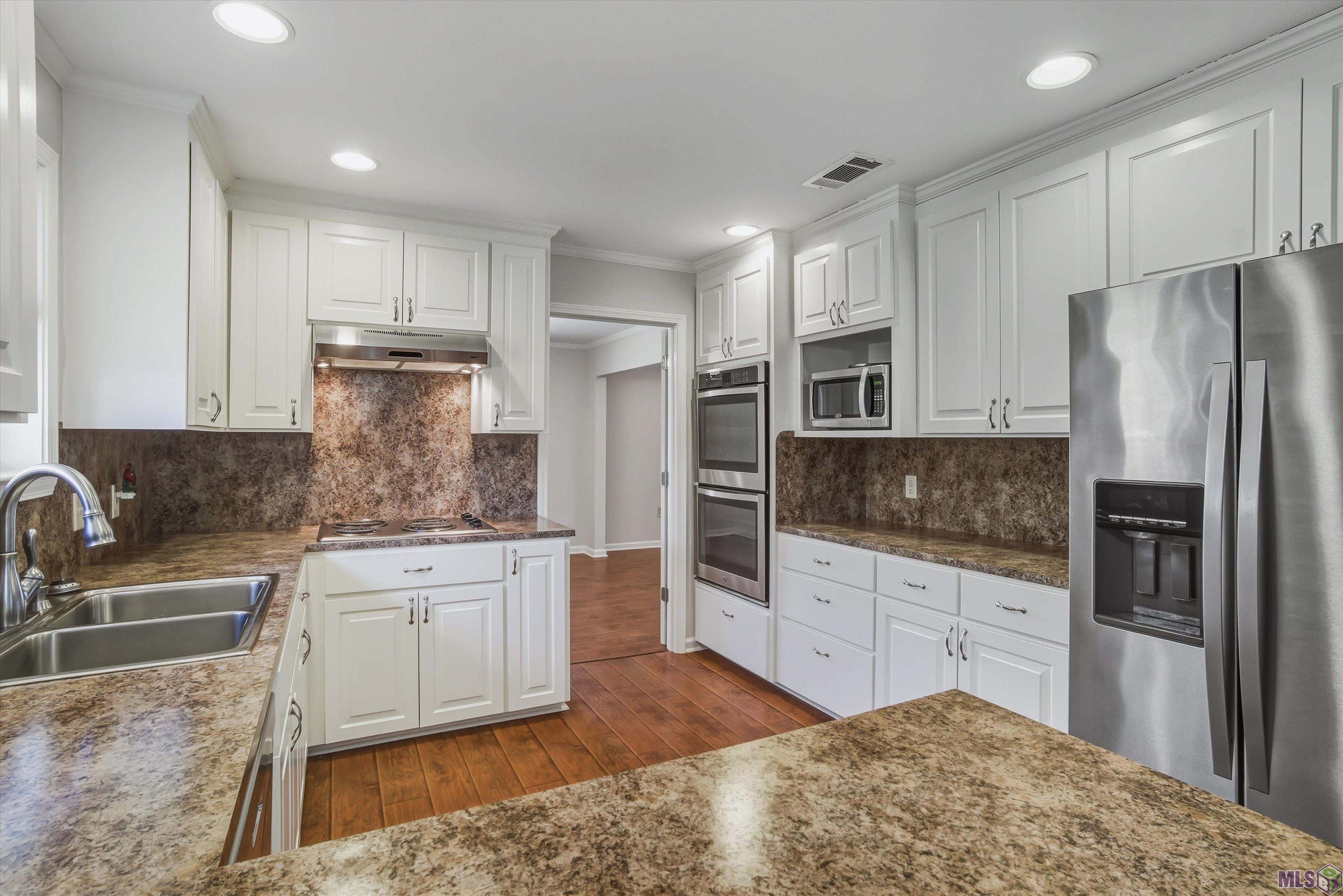 12538 Sherbrook Drive Baton Rouge, LA 70815 - Photo 6 of 23