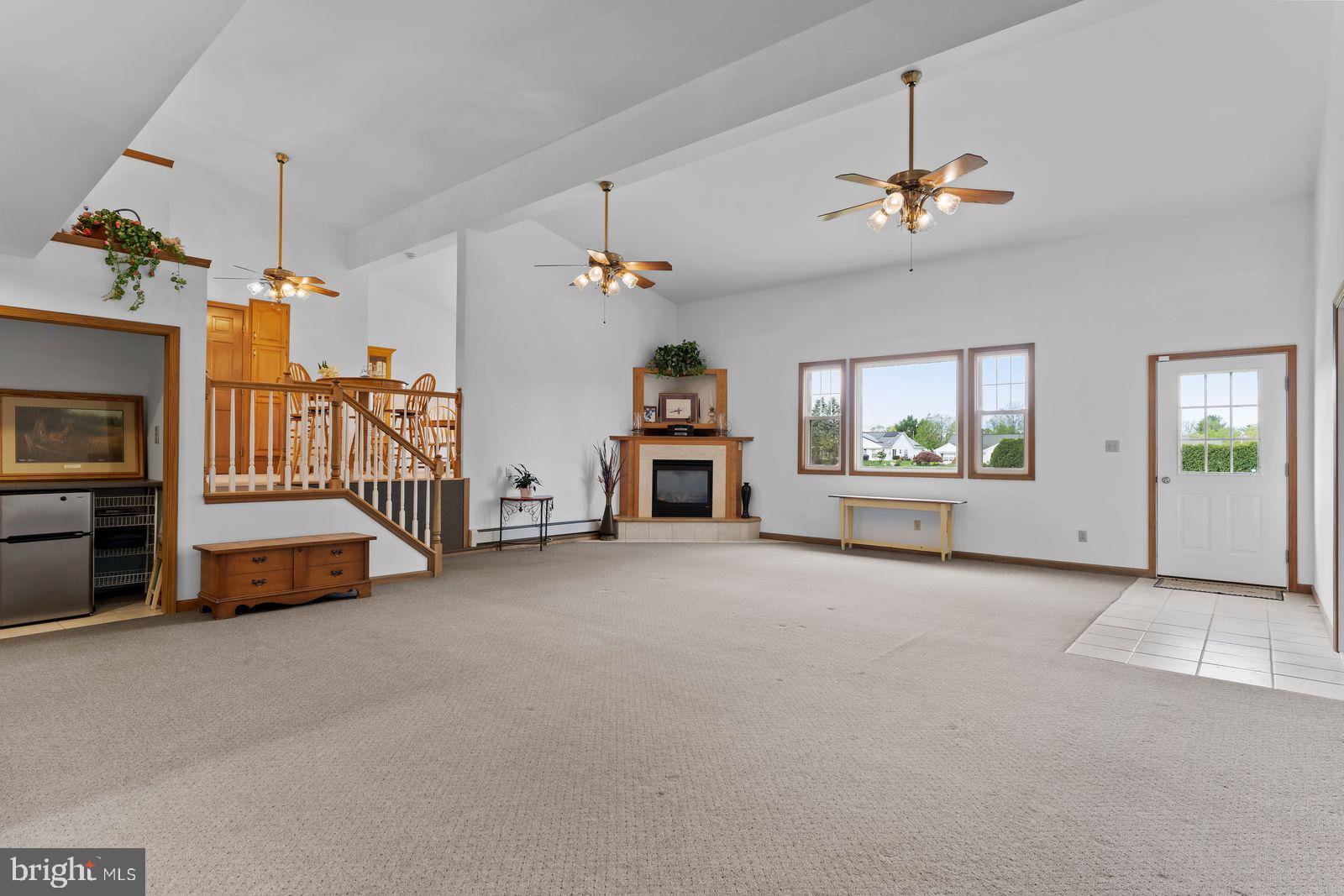924 West Trindle Road Mechanicsburg, PA 17050 - Photo 16 of 65 1st Floor Family Room