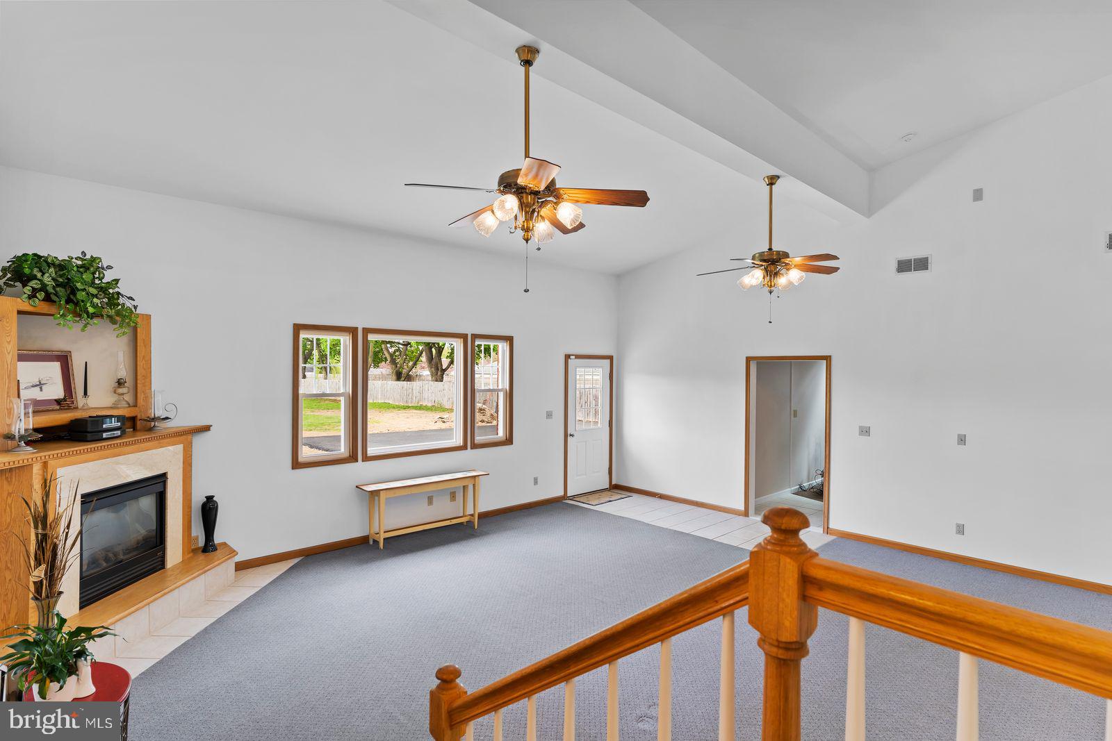 924 West Trindle Road Mechanicsburg, PA 17050 - Photo 17 of 65 1st Floor Family Room