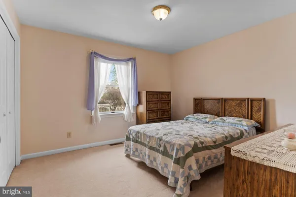 $949,000 | 924 West Trindle Road, Mechanicsburg, PA 17050