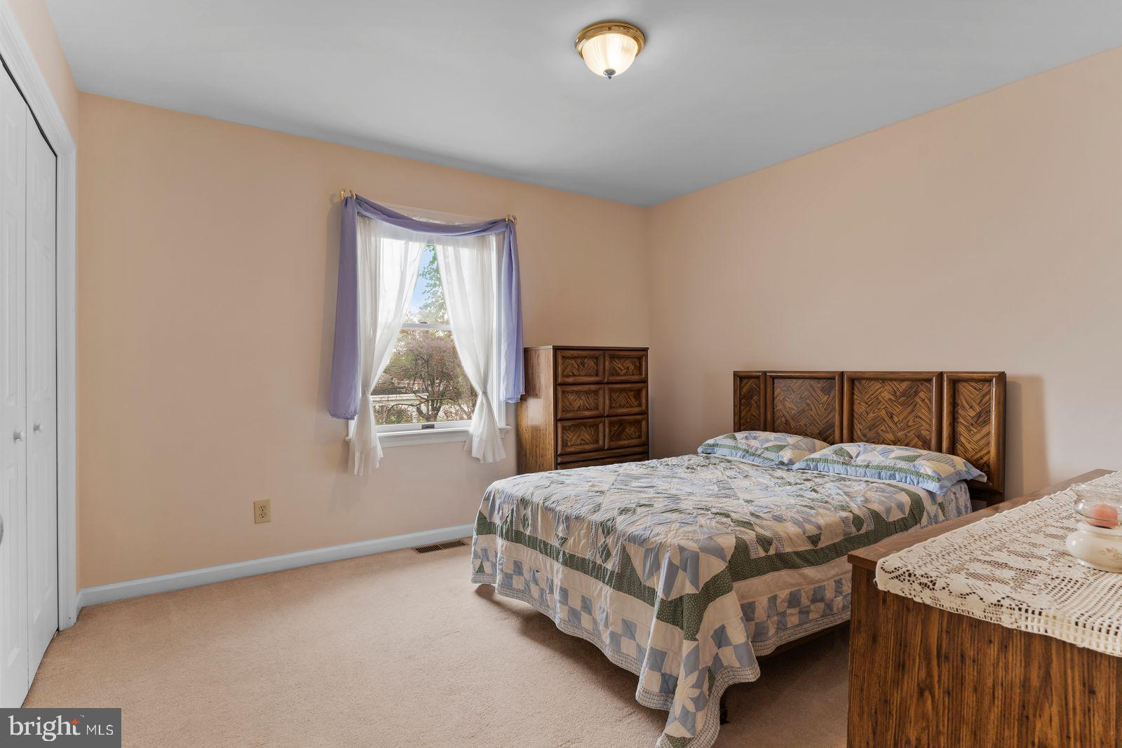 924 West Trindle Road Mechanicsburg, PA 17050 - Photo 49 of 65 2nd Floor In-Laws Bedroom # 4 Right Side of House