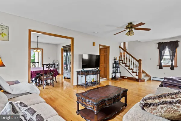 $949,000 | 924 West Trindle Road, Mechanicsburg, PA 17050
