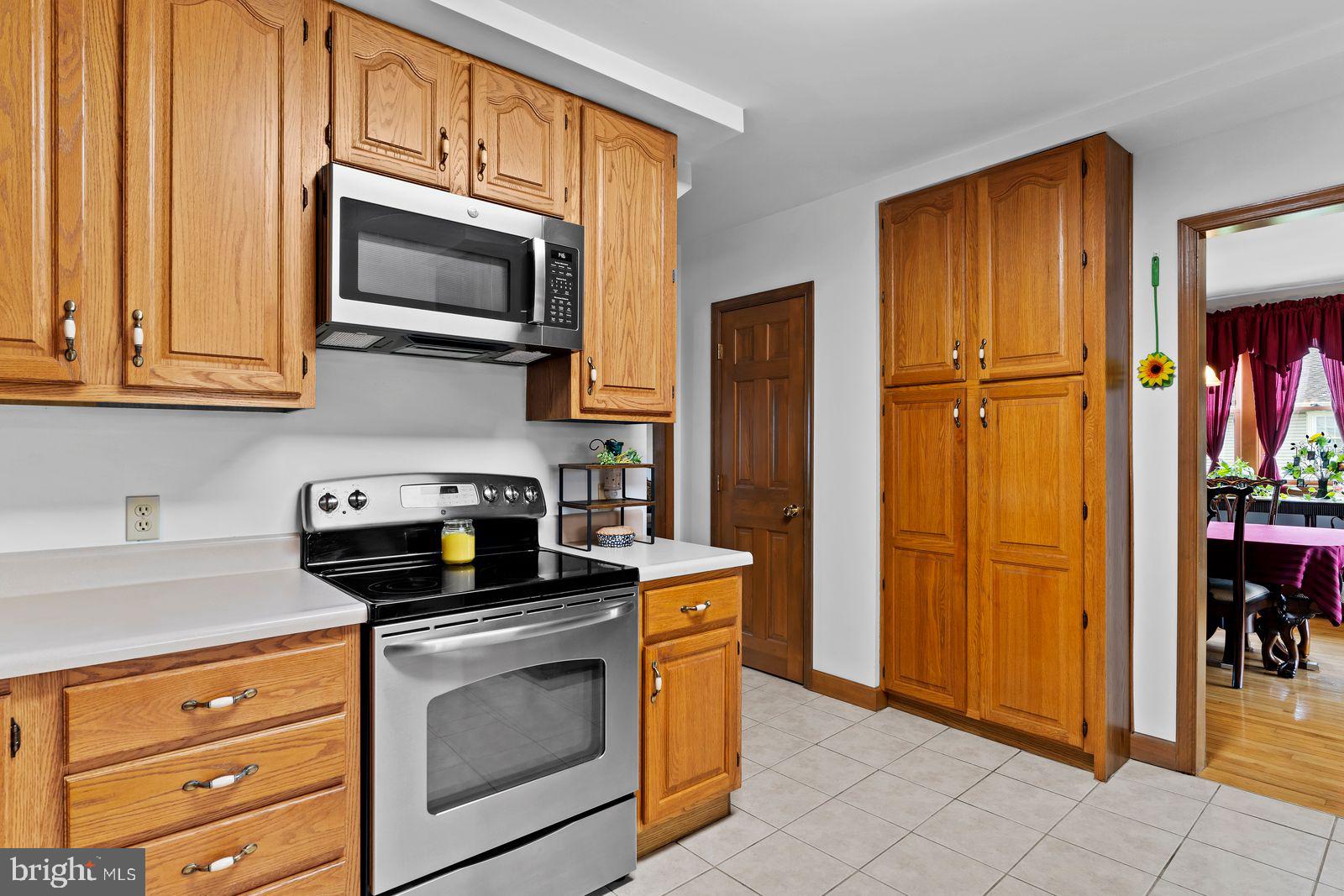 924 West Trindle Road Mechanicsburg, PA 17050 - Photo 10 of 65 1st Floor Kitchen