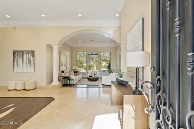 $2,395,000 | 6938 East Lomas Verdes Drive, Scottsdale, AZ 85266