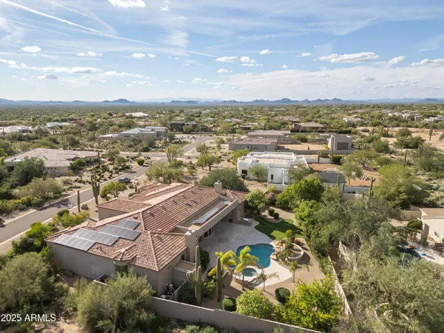 $2,395,000 | 6938 East Lomas Verdes Drive, Scottsdale, AZ 85266
