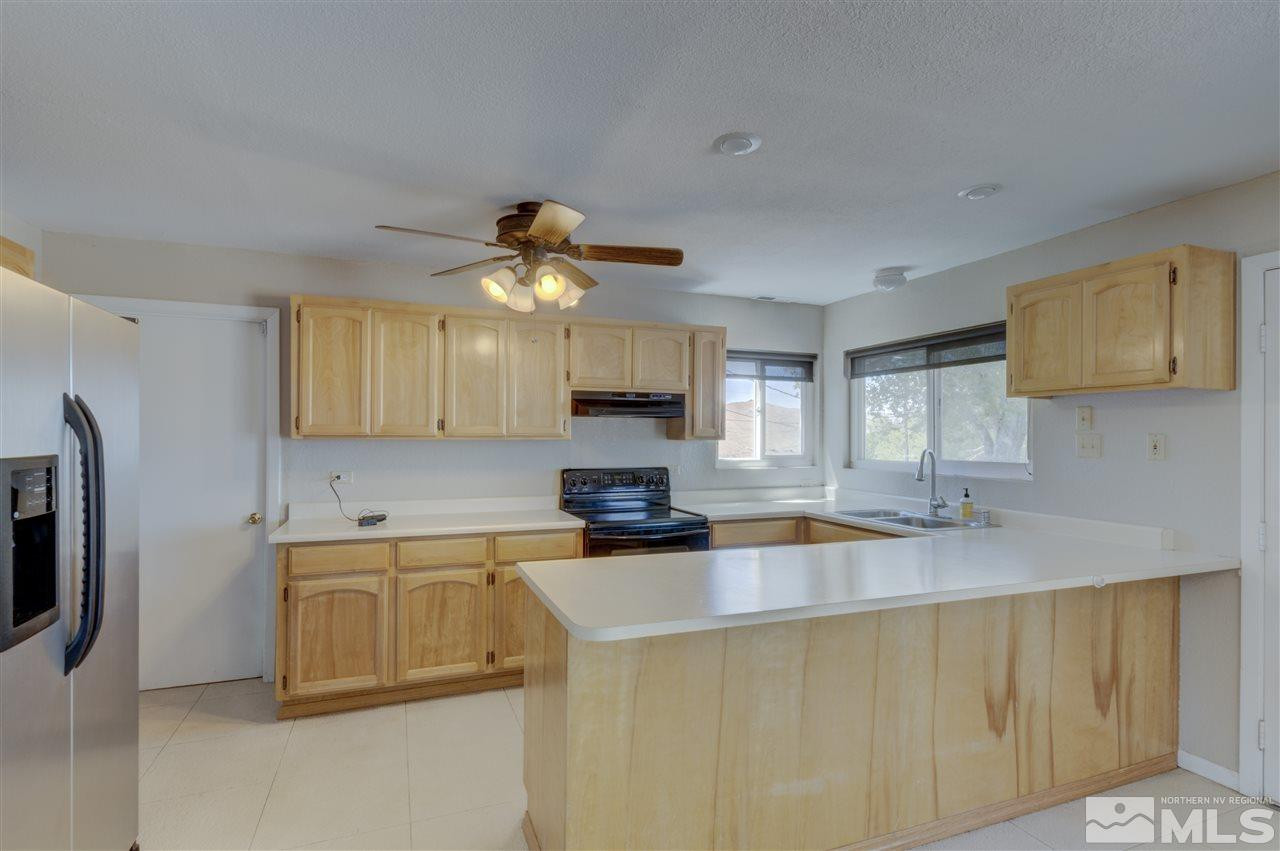 150 Mer Mac Reno, NV 89506 - Photo 4 of 25 Photo 4