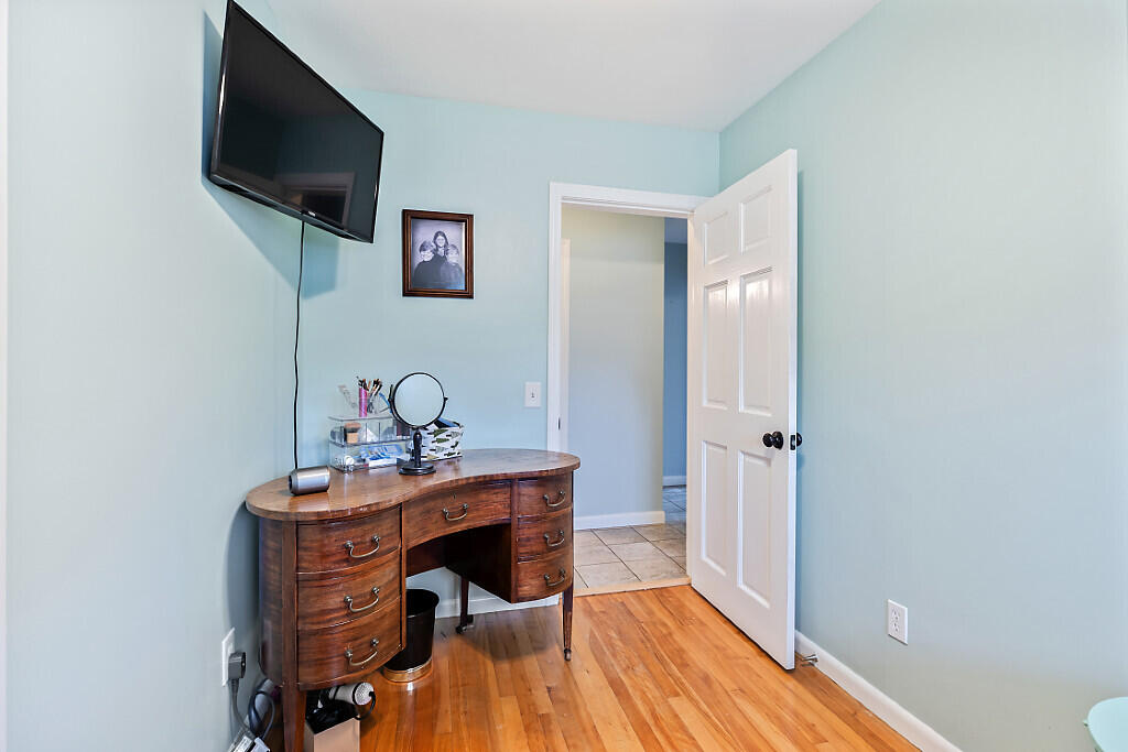 5 Robert Street Winslow, ME 04901 - Photo 46 of 59 46_BP5A0022_DxO_mls